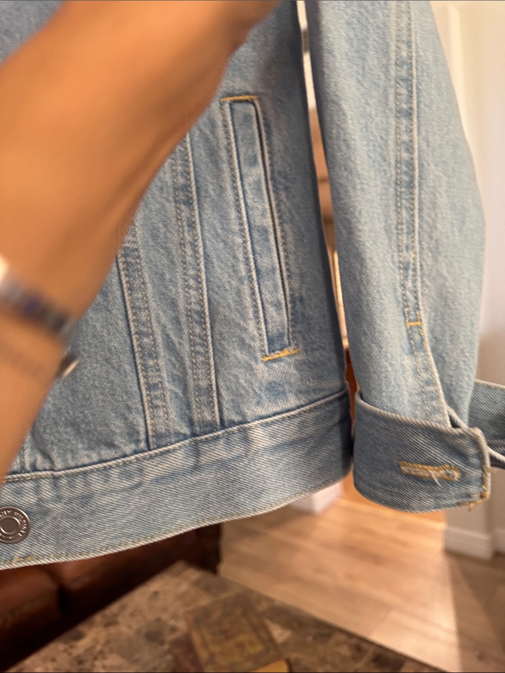 Tommy Hilfiger Light Wash Denim Jacket - Picture 4 of 6